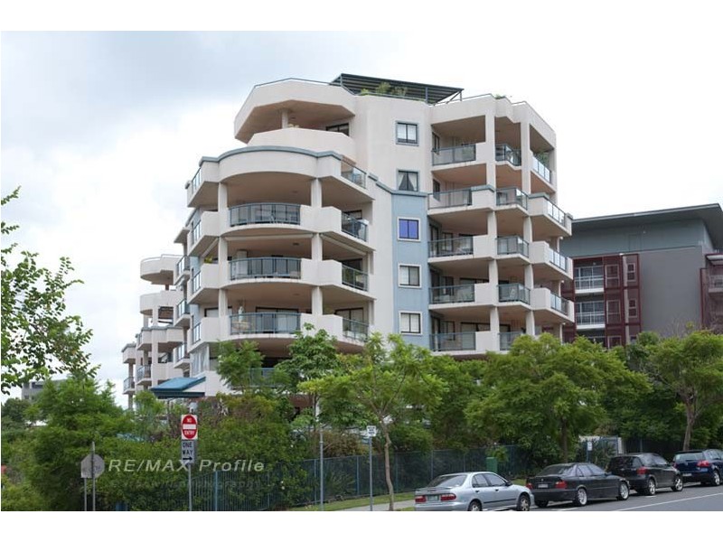 2a / 99 Gregory Terrace, Spring Hill QLD 4000