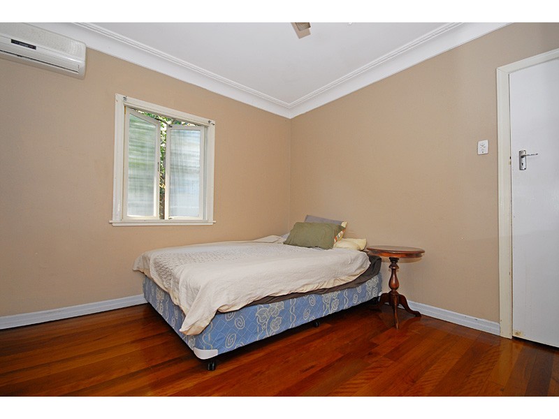 24 Eton Street, Toowong QLD 4066