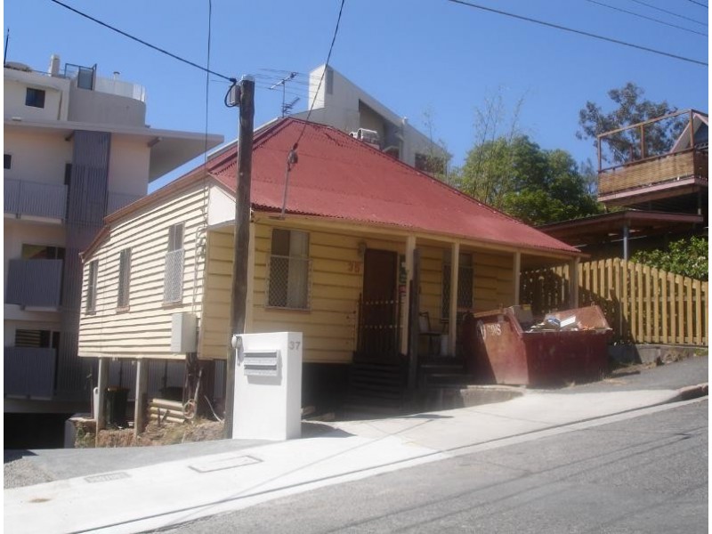 35 Allenby Street, Spring Hill QLD 4000