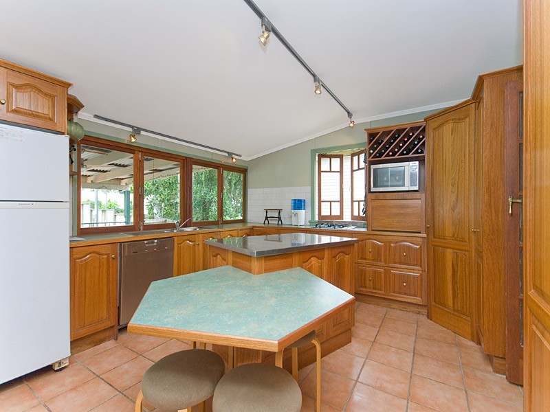 70 Bundah Street, Camp Hill QLD 4152