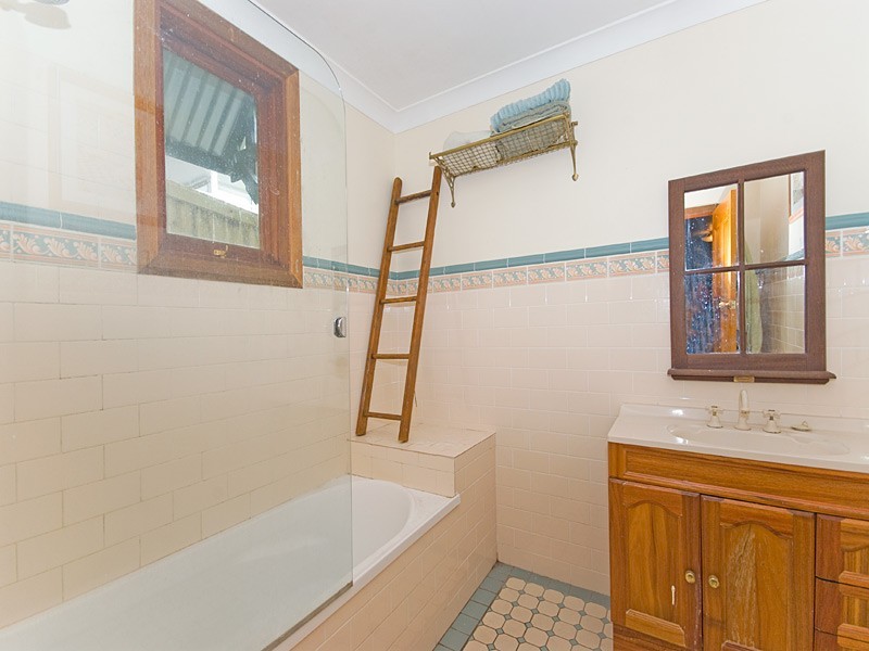 70 Bundah Street, Camp Hill QLD 4152