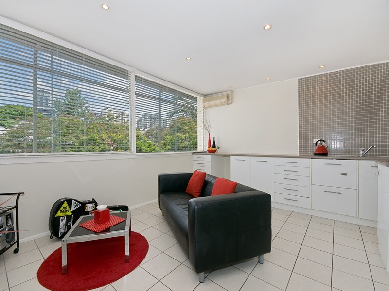 5 / 88  Isaac Street, Spring Hill QLD 4000