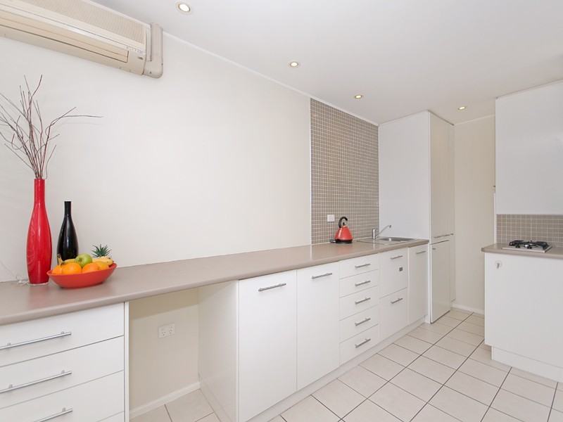 5 / 88  Isaac Street, Spring Hill QLD 4000