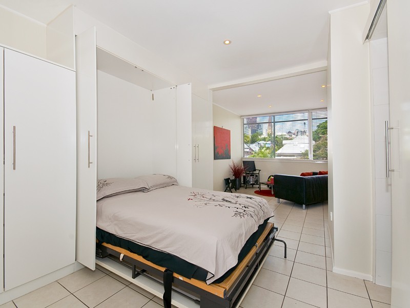 5 / 88  Isaac Street, Spring Hill QLD 4000