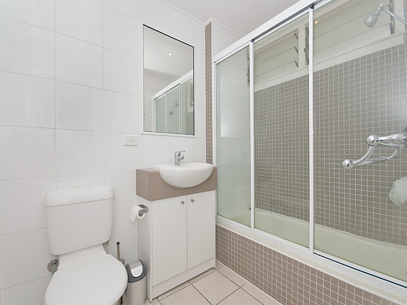 5 / 88  Isaac Street, Spring Hill QLD 4000