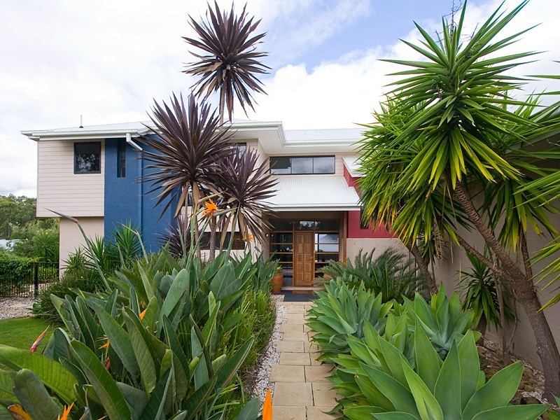 9 Coogara Court, Brookwater QLD 4300