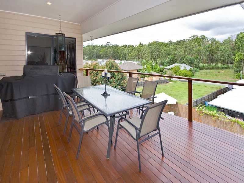 9 Coogara Court, Brookwater QLD 4300