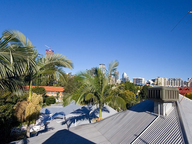 115  ROGERS STREET, Spring Hill QLD 4000