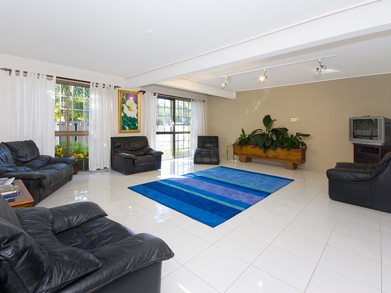 608  Waterworks Road, Ashgrove QLD 4060