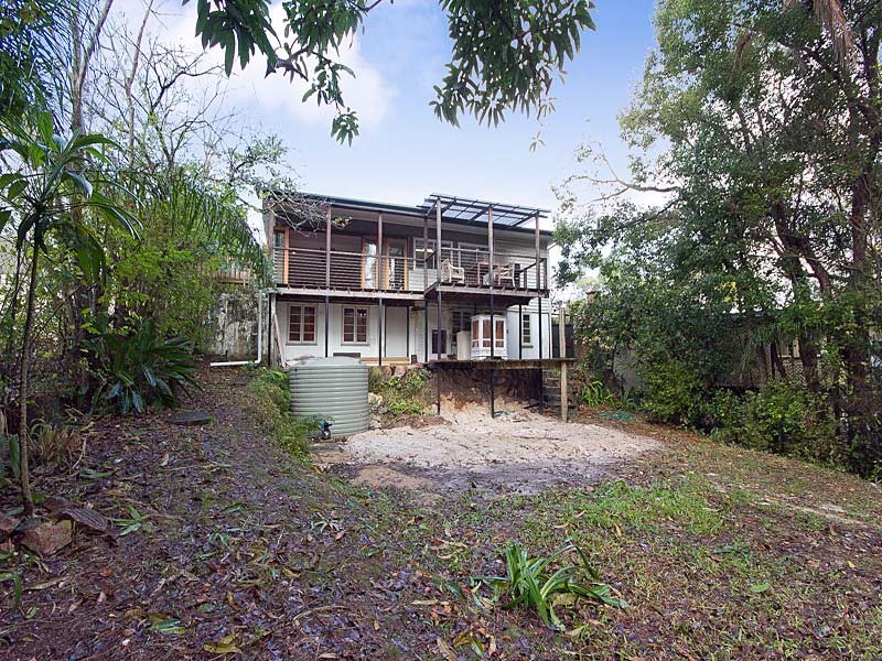 33 Newcomen Street, Indooroopilly QLD 4068