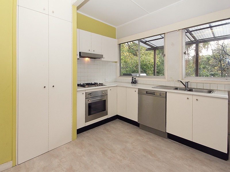 33 Newcomen Street, Indooroopilly QLD 4068