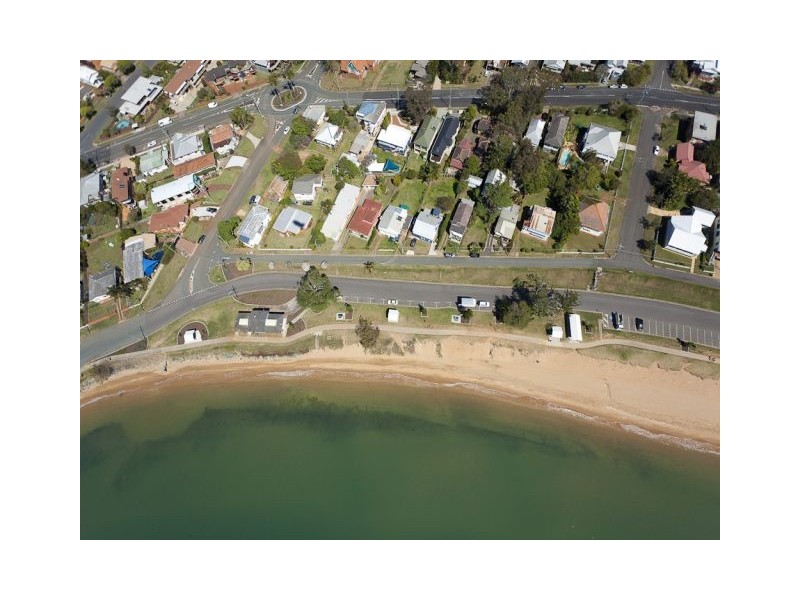 83 Flinders Parade, Scarborough QLD 4020