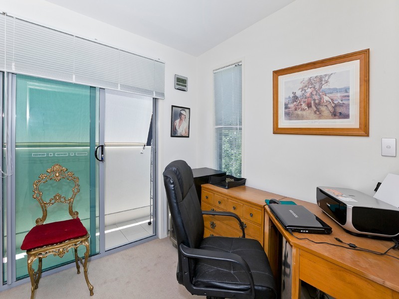 10/51 Lambert Road, Indooroopilly QLD 4068