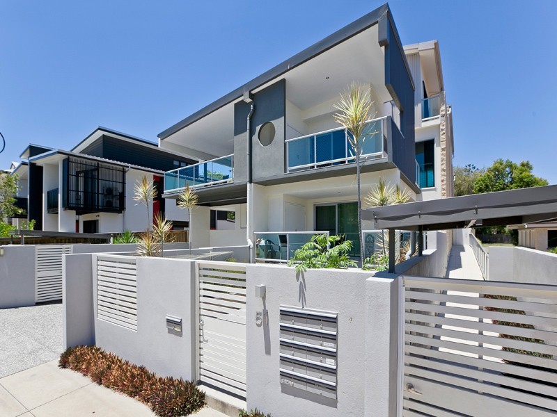 9/51  Lambert Road, Indooroopilly QLD 4068