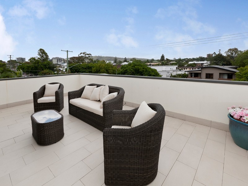 9/51  Lambert Road, Indooroopilly QLD 4068
