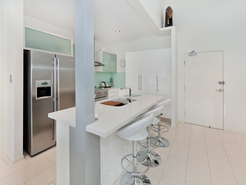 9/51  Lambert Road, Indooroopilly QLD 4068