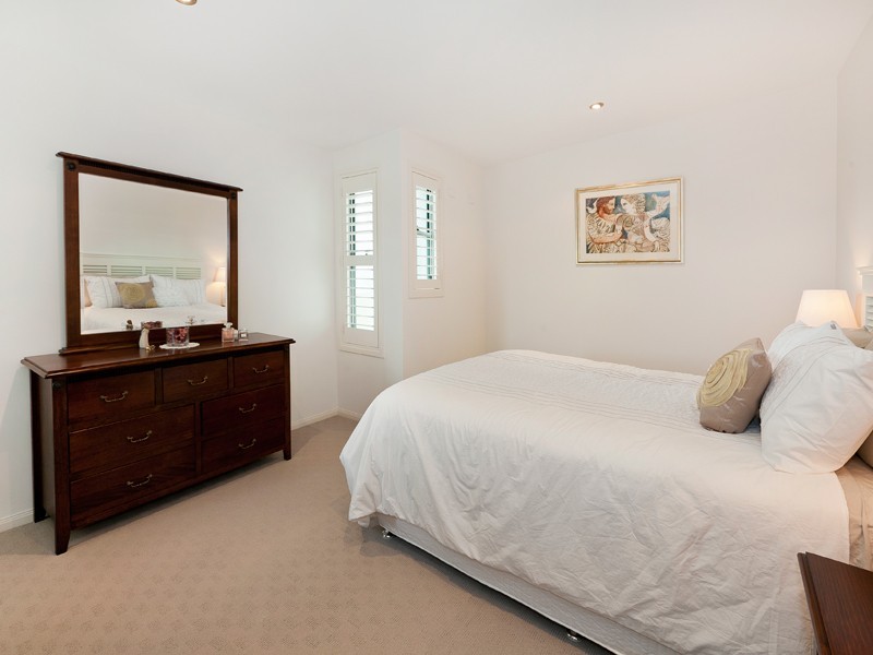 9/51  Lambert Road, Indooroopilly QLD 4068