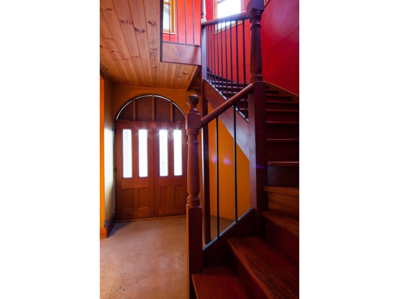 24 York Parade, Spring Hill QLD 4000