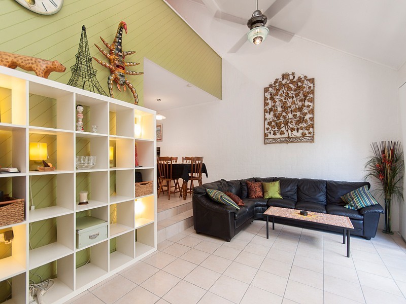 2 / 56 Nelson Parade, Indooroopilly QLD 4068