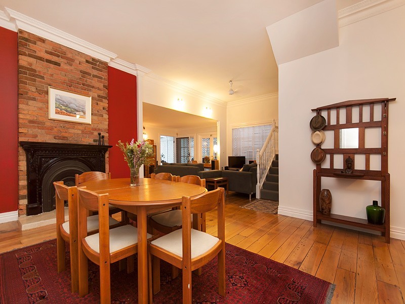 7 Thornbury Street, Spring Hill QLD 4000