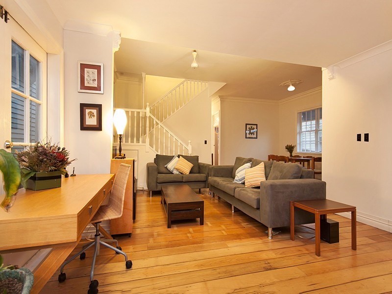 7 Thornbury Street, Spring Hill QLD 4000