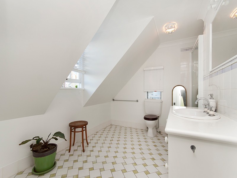 7 Thornbury Street, Spring Hill QLD 4000