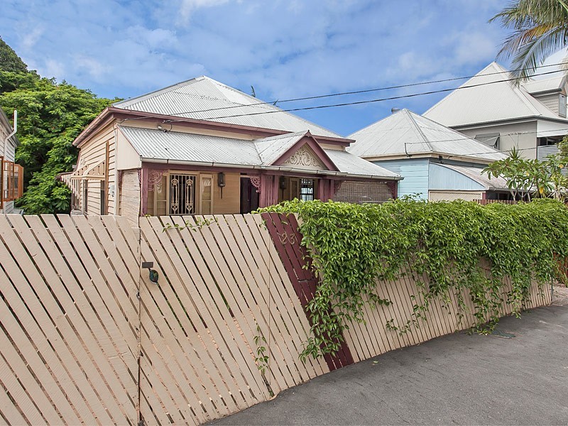 23 Wedd Street, Spring Hill QLD 4000