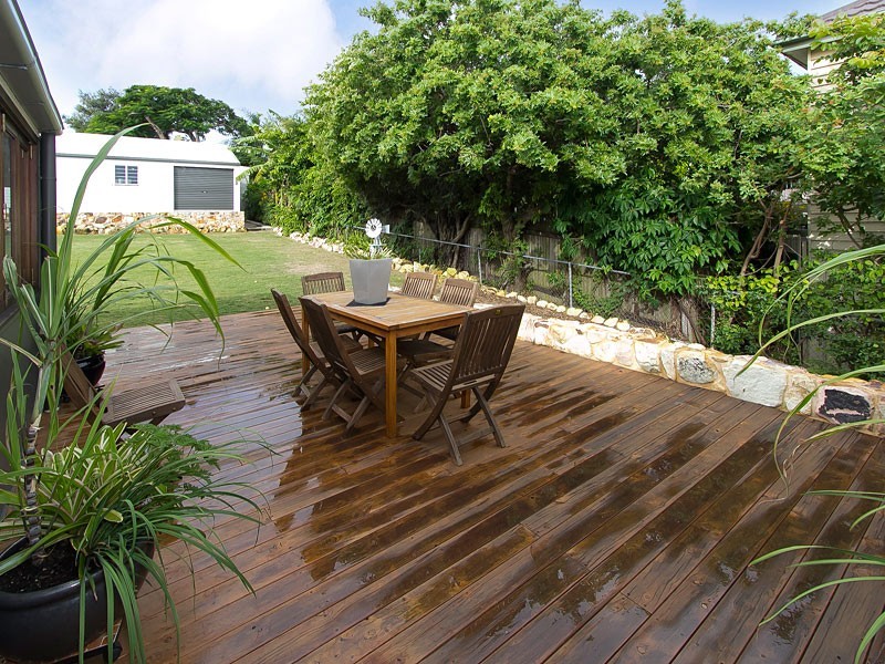 54 Sunday Street, Shorncliffe QLD 4017
