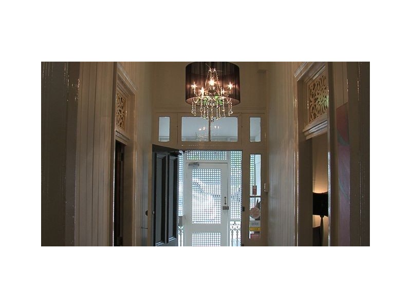 1 Thornbury Street, Spring Hill QLD 4000