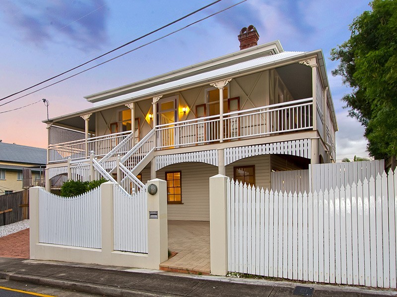 16 Fullerton Street, Red Hill QLD 4059