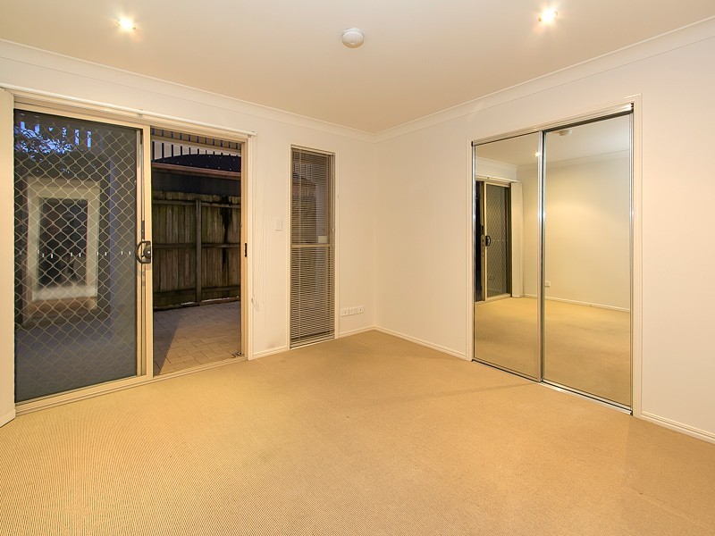 16 Fullerton Street, Red Hill QLD 4059