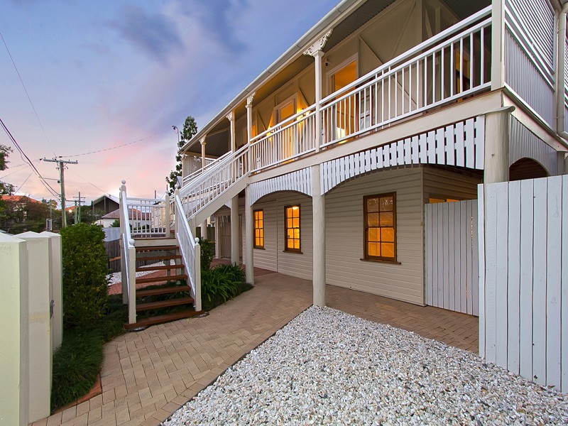 16 Fullerton Street, Red Hill QLD 4059