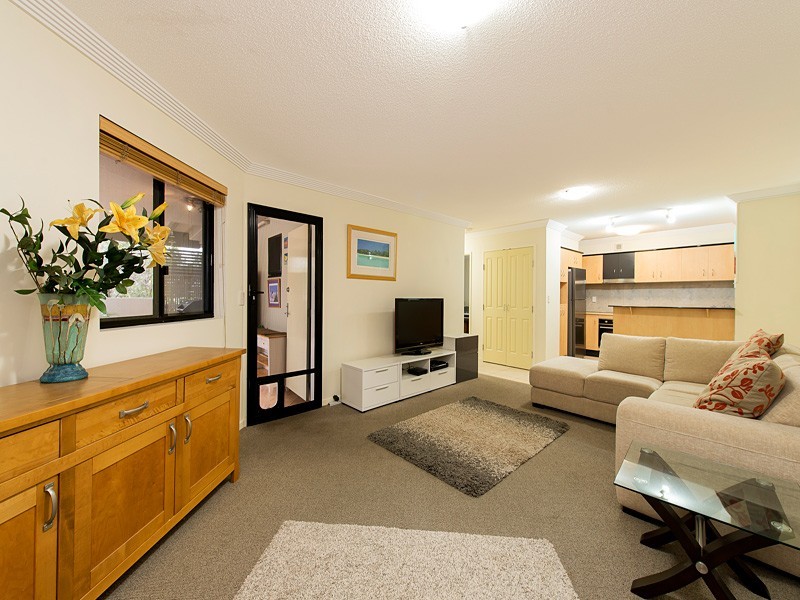 2A / 99 Gregory Terrace, Spring Hill QLD 4000