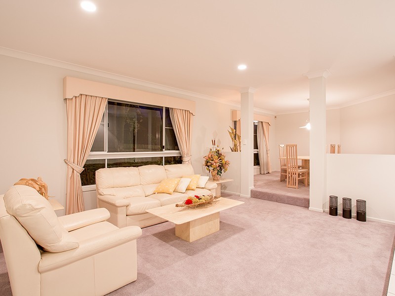 15 Peach Place, Middle Park QLD 4074