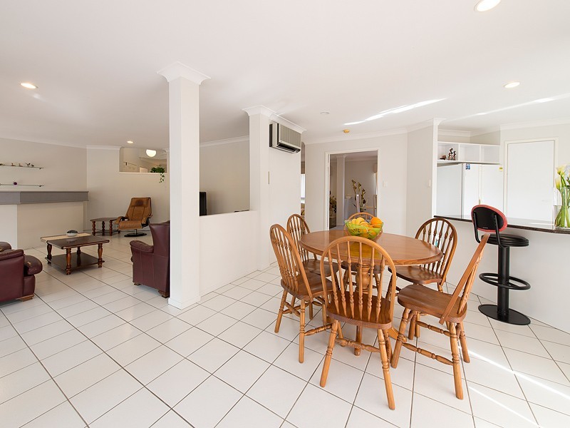 15 Peach Place, Middle Park QLD 4074