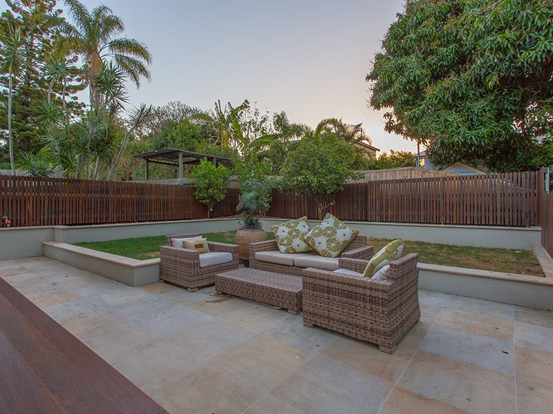 22 Dean Street, Red Hill QLD 4059