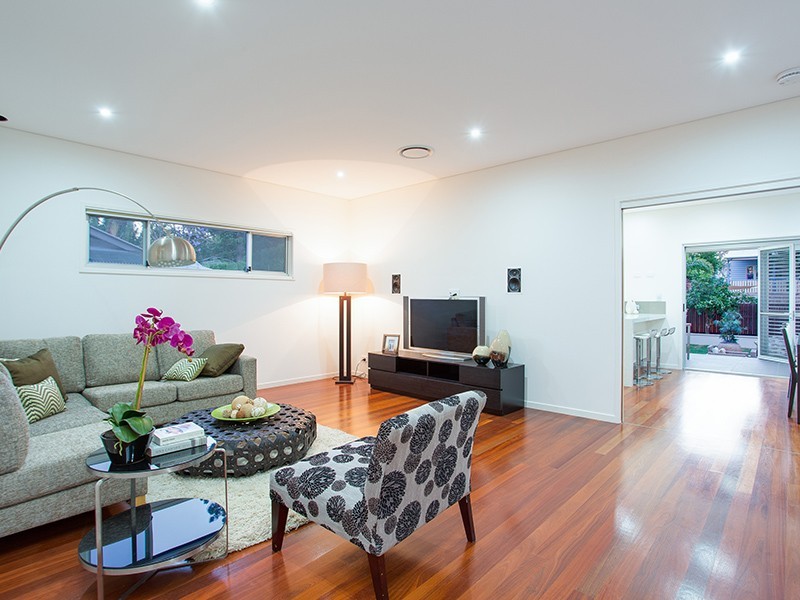 22 Dean Street, Red Hill QLD 4059