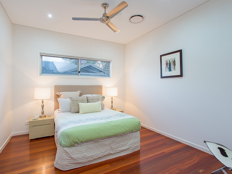 22 Dean Street, Red Hill QLD 4059