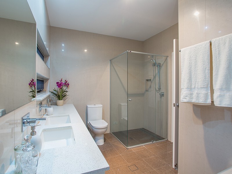 22 Dean Street, Red Hill QLD 4059