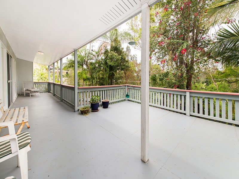 51 Hillside Terrace, St Lucia QLD 4067