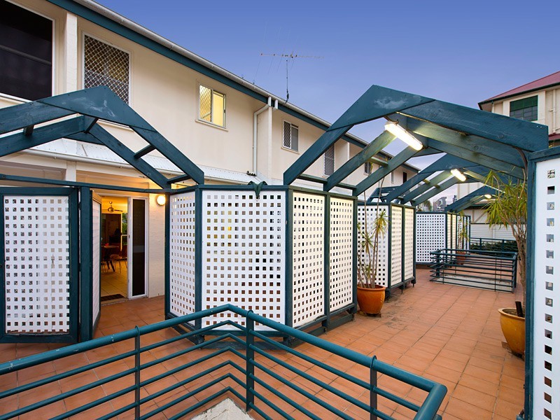 9/137 St Pauls Terrace, Spring Hill QLD 4000