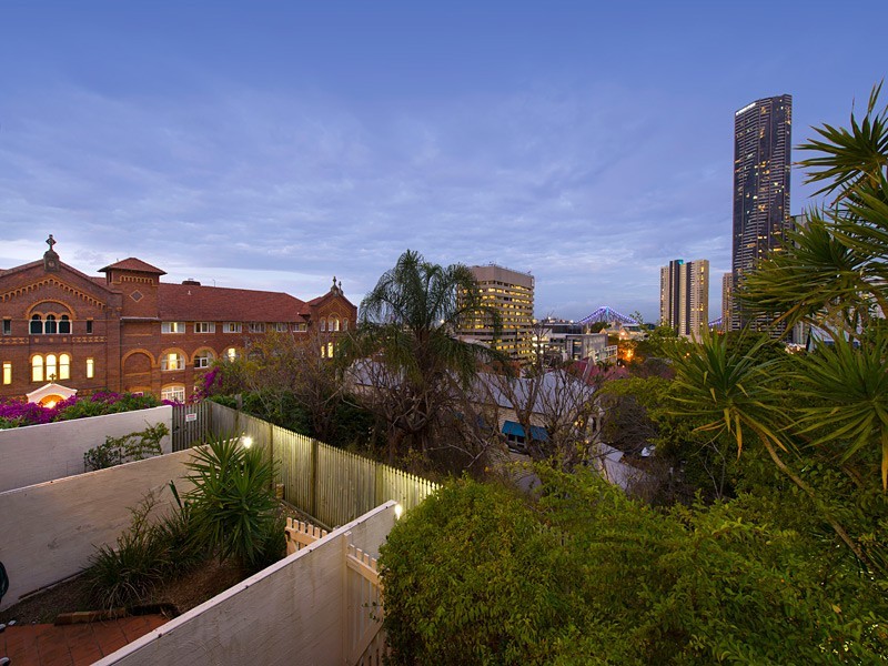 9/137 St Pauls Terrace, Spring Hill QLD 4000