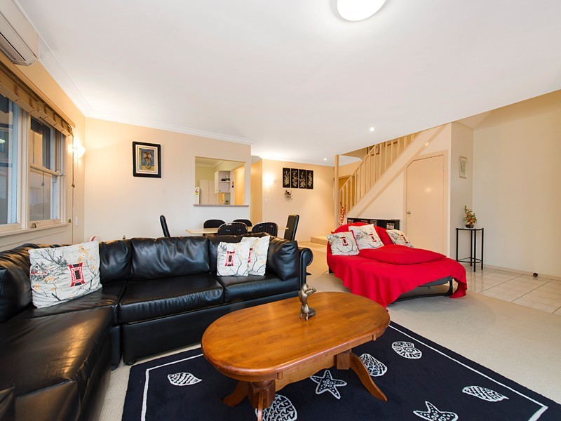 544 Marine Parade, Biggera Waters QLD 4216