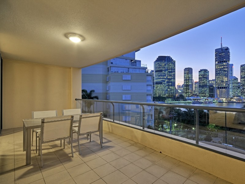 8/321 Main Street, Kangaroo Point QLD 4169