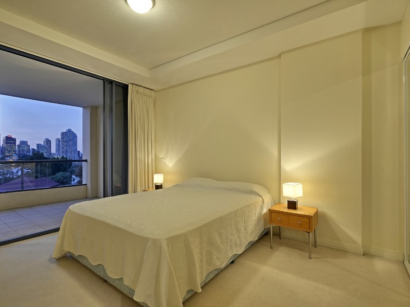 8/321 Main Street, Kangaroo Point QLD 4169