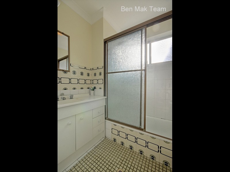 3/2 Sixth Ave, Kedron QLD 4031