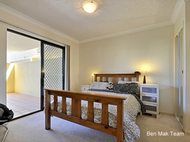 5/192 Juliette Street, Greenslopes QLD 4120