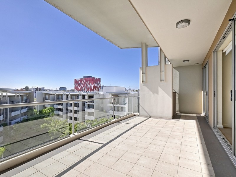 1703/141 Campbell Street, Bowen Hills QLD 4006