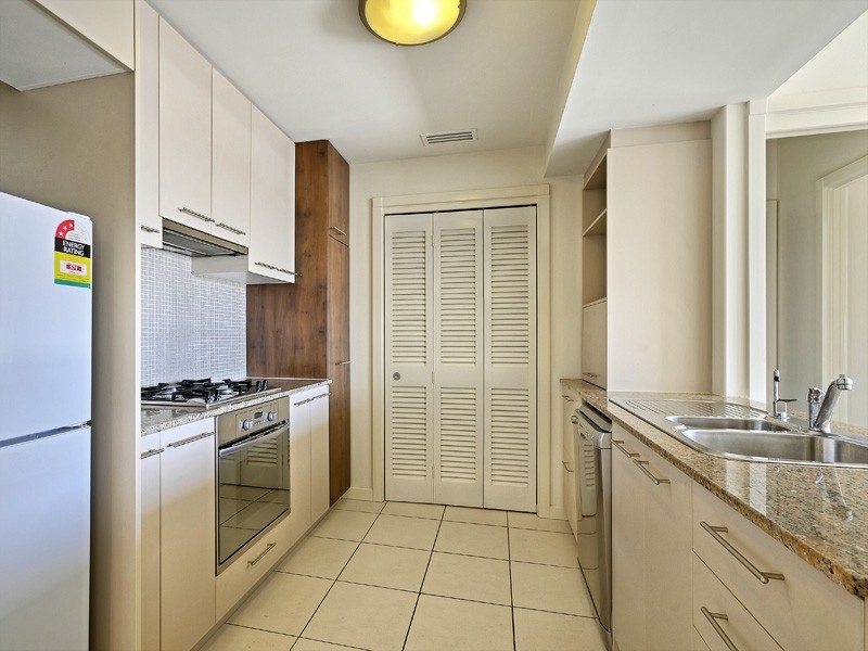 1703/141 Campbell Street, Bowen Hills QLD 4006