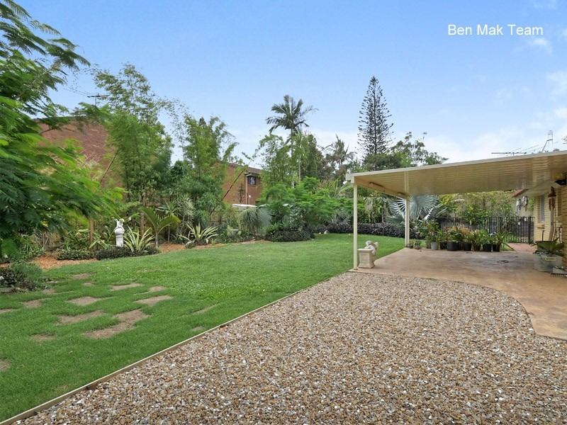 14 Jamberoo Street, Springwood QLD 4127